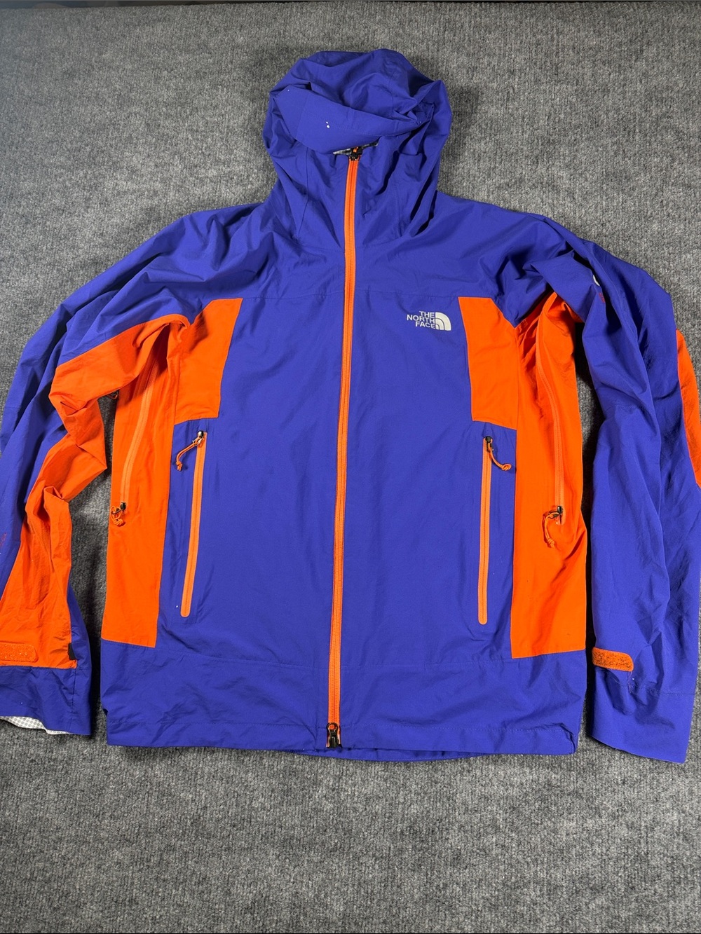 The North Face Summit Series Men's Leonidas Jacket HyVent 2.5L